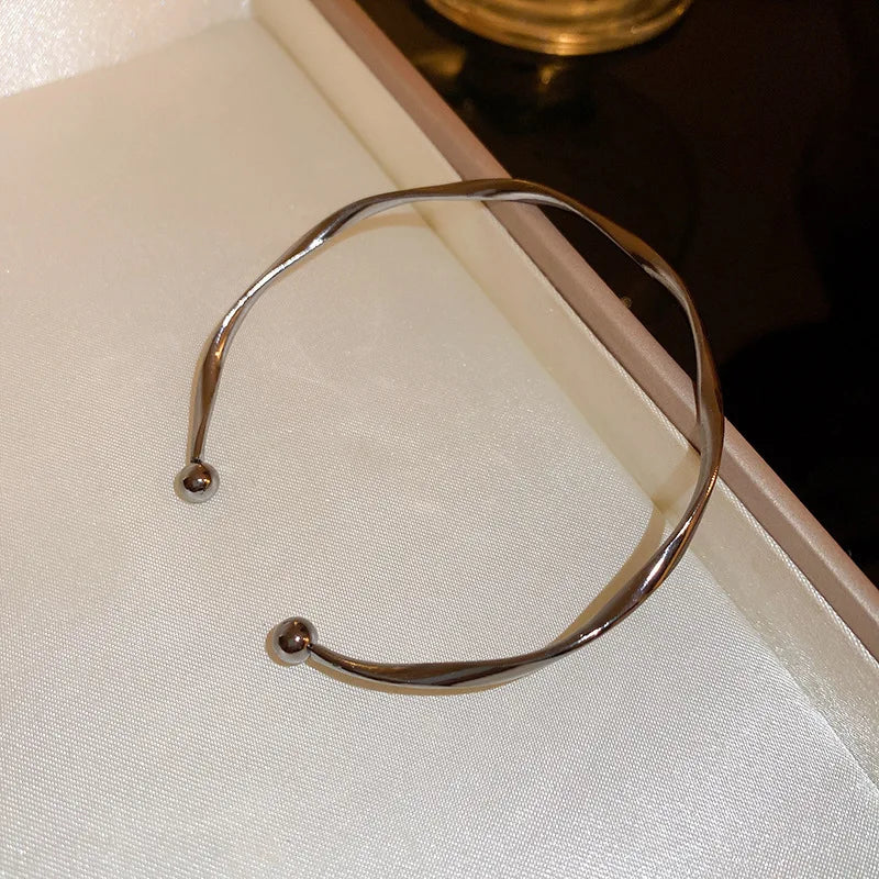 Pulsera Dorada Trenzada
