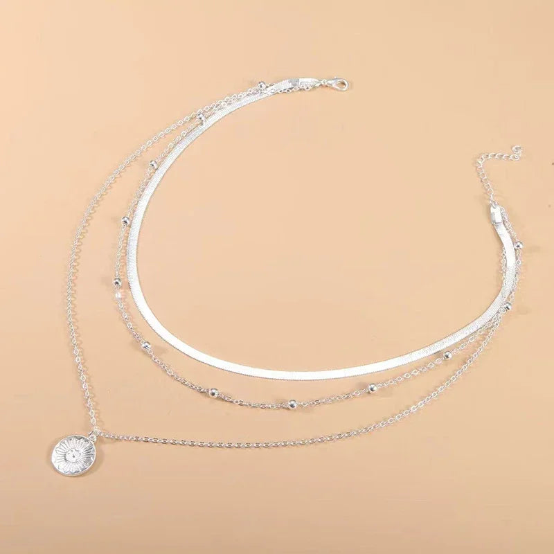Collar Triple Capa Plata