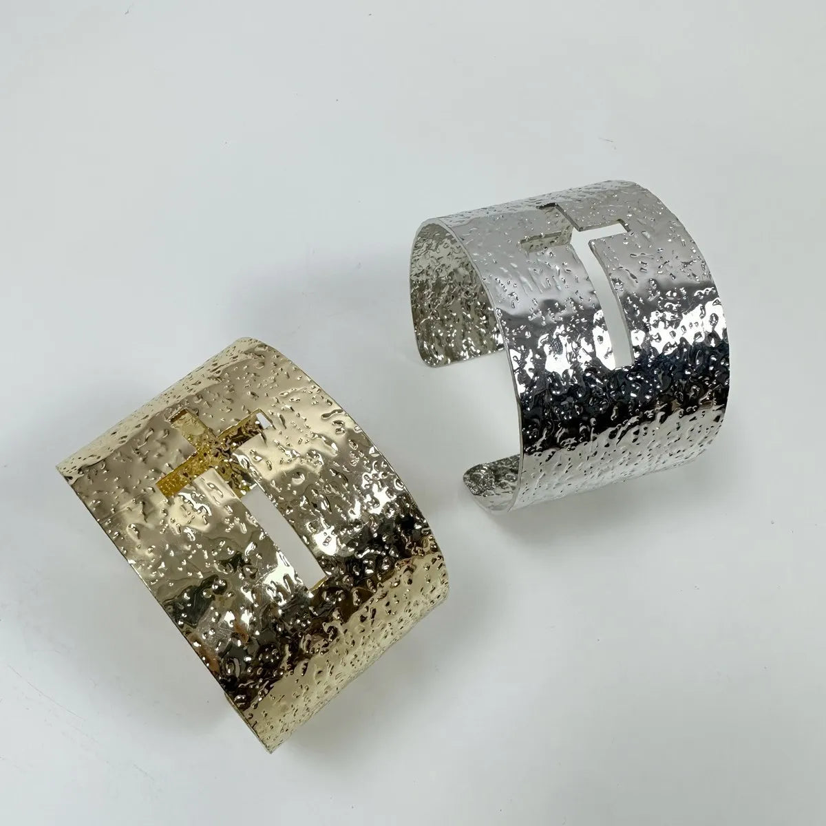 Pulsera Hueca Textura