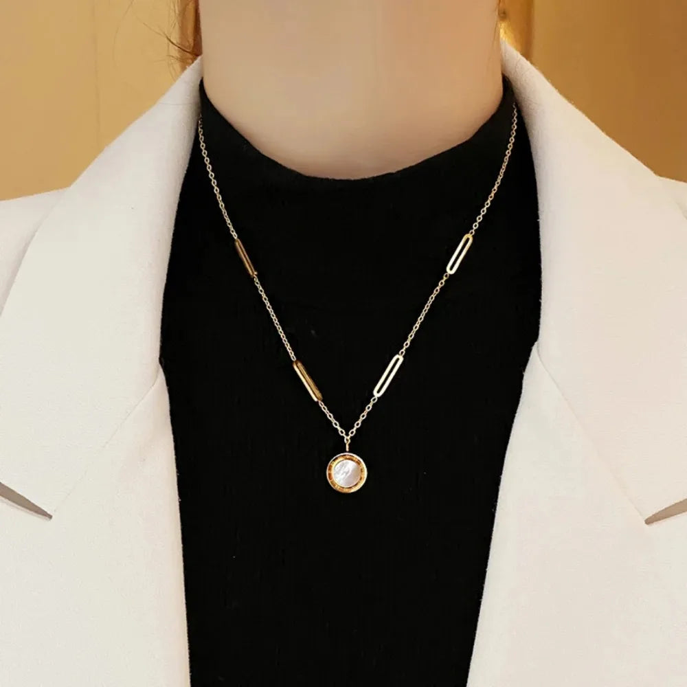 Collar Romano Concha